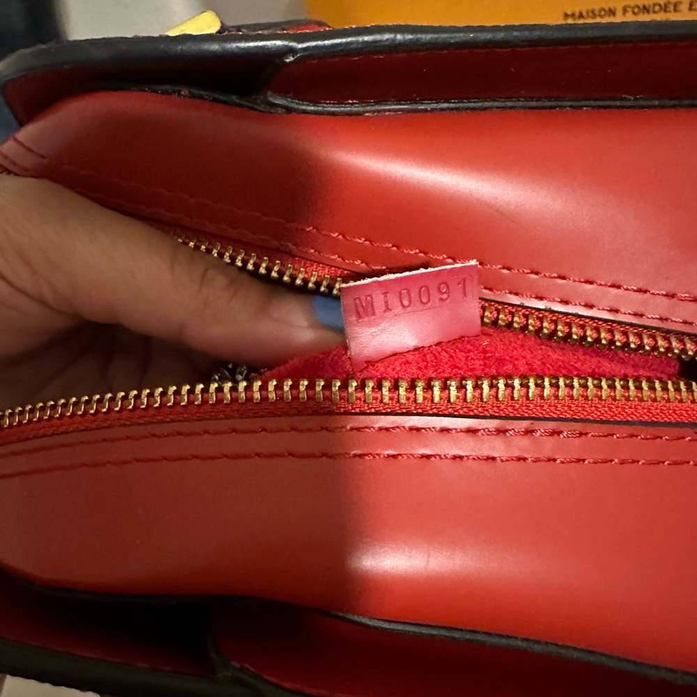 Louis Vuitton Ellipse - Picture 6 of 9
